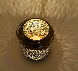 Farol de Metal Hecho a Mano con Portavelas Decorativo Vintage para Decoración del Hogar, Hoteles y Fiestas de Boda a Precio de Exportación - Product Image 5