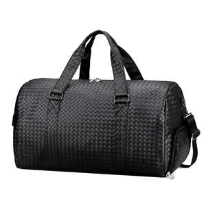 Sac de voyage en cuir PU extensible grande capacité avec fermeture éclair, imperméable, pour week-end, sport, logo personnalisé, unisexe - Product Image 4