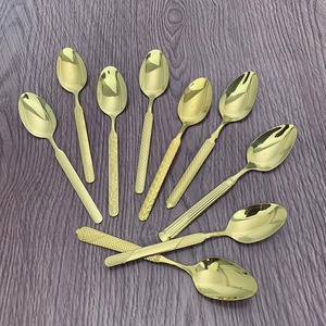 El juego de cubiertos eleva el nivel tanto de desayunos sencillos como de cenas formales. Los cubiertos metálicos reflejan calidad, confiabilidad y un gusto refinado. - Product Image 5