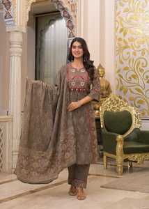 Ensemble ethnique pour femme en coton marron à imprimé numérique traditionnel, séchage rapide, longueur genou, coupe régulière, décontracté, pour mariage et fête Diwali - Product Image 3