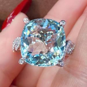 Bague artisanale Santa Maria en aquamarine, bijoux fins, cadeau de luxe pour fiançailles et mariage, pierre précieuse élégante et unique pour femme - Product Image 2