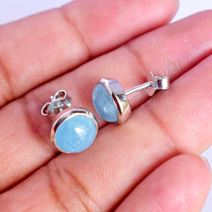 Pendientes de Plata de Ley 925 con Turquesa Redonda, Engaste Minimalista, Joyería Fina para Mujer, Uso Diario - Product Image 4