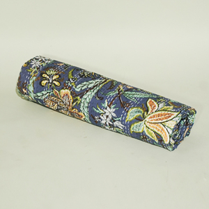 Manta de Algodón Kantha Hecha a Mano con Estampado Floral, Cubrecama para Todas las Estaciones, para Hogar y Hotel - Product Image 2