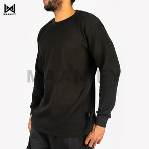 Camiseta Térmica Negra de Algodón Waffle de Corte Holgado para Hombre, con Logotipo Personalizado OEM, Estilo Urbano, la Más Vendida del Fabricante MAANIFY - Product Image 2