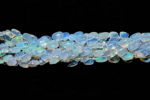 Perles d'opale de feu naturelle 5-7mm en forme de coeur lisse opale éthiopienne flashy pour la fabrication de bijoux - Product Image 5