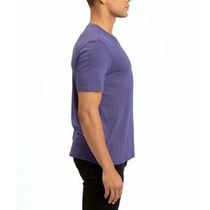 T-shirt homme slim à manches courtes, col V, couleur unie, été, fin, avec broderie personnalisée et design imprimé. - Product Image 4