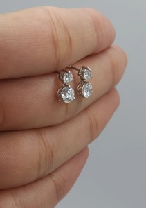 Boucles d'oreilles pendantes à 4 pierres en or 14 carats avec diamants de laboratoire de 0,74 ct, sertissage à 3 griffes, bijoux élégants pour femme, parfaits pour les soirées - Product Image 6