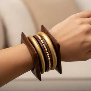 Ensemble de bracelets en bois pour femmes avec design superposé doré, bracelets ethniques pour un style traditionnel et décontracté, légers, taille unique - Product Image 4