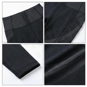 Leggings de yoga taille haute pleine longueur avec bordure contrastante et bande latérale, design sans couture pour femme, noir uni, vêtements de sport - Product Image 4