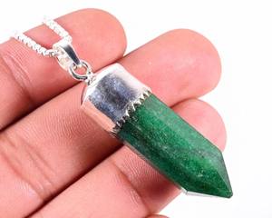 Colgante de Plata de Ley 925 con Cuarzo Verde en Forma de Lápiz y Cadena de Plata |   Collar de Cuarzo Verde Natural |   Joyería de Piedras Preciosas al por Mayor - Product Image 3
