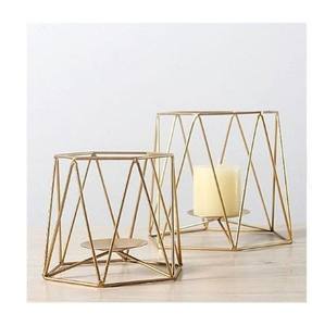 Vases à bougies suspendus en fil métallique de design haut de gamme et colorés pour la maison - Product Image 1