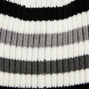 Bonnet tricoté noir et blanc personnalisé avec revers, en polyester de qualité supérieure, ajustable, pour l'hiver, fabricant de couvre-chefs OEM ODM sous marque privée pour bébés - Product Image 5