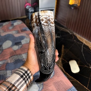 Cornes à boire en corne de buffle écologiques, faites à la main et sur mesure, avec un artisanat d'imitation antique pour la décoration de la maison - Product Image 5