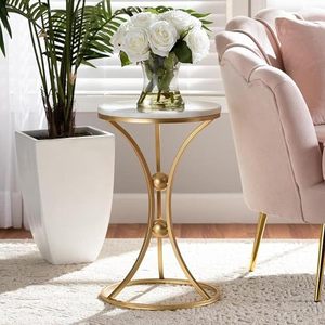 Minimalist Accent Metal Side <b>Table</b> For Apartment Furniture Living Room And Stylish Bedroom Arrangement - Product Image 3