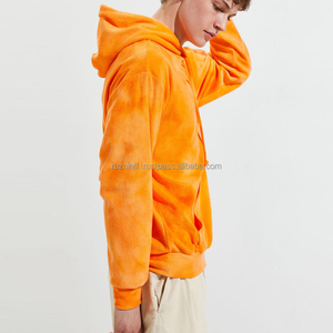 Sweat à capuche oversize tendance avec tissu polaire chaud, conçu pour la mode streetwear et les tenues d'hiver confortables au quotidien - Product Image 1