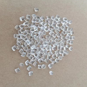 La résine de qualité supérieure permet la manutention des préformes de bouteilles sur ligne, destinées aux granulés PET, expédiées avec emballage et conteneur. - Product Image 1
