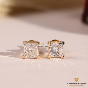 Boucles d'oreilles clous en or massif 14 carats, 2 carats de diamant taille princesse, pour cadeau d'anniversaire, clarté VVS2, couleur D, diamant de laboratoire CVD certifié IGI - Product Image 1