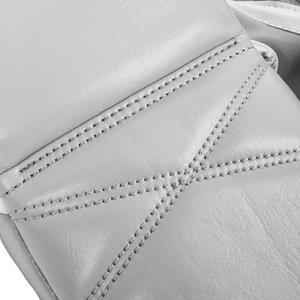 ถุงมือชกมวยหนังแท้ 100% คุณภาพสูง พร้อมเชือกผูกและโลโก้สั่งทำพิเศษ - Product Image 6