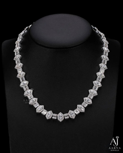 สร้อยคอเทนนิสโมอิสซาไนต์ชุบแพลตตินัมเงินแท้จาก AARVA JEWELS ดีไซน์แบบ Iced Link Chain ทรง Brilliant Cut เหมาะสำหรับงานปาร์ตี้และงานแต่งงาน - Product Image 3