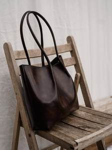 Handcrafted Genuine Leather Bags Fashionable Eco Friendly Purse Lightweight Easy Weight Lifting Finest Quality handbags For Sale - Product Image 1