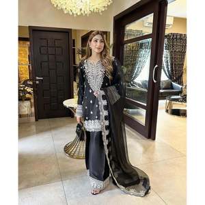Magnifiques ensembles pour femmes pour les fêtes, haut-plazzo et dupatta avec broderie et travail de séquence - Product Image 2