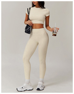 Ensemble de yoga 2 pièces de haute qualité pour femmes, vêtements de sport, de course, d'entraînement, de fitness, de compression - Product Image 1