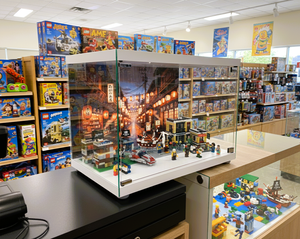 Vitrine moderne en verre trempé TMG-G414 (ECO) avec base blanche, anti-poussière, impression numérique, pour salon, maison, hôtel, café - Product Image 5