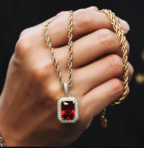 Collier pendentif Hip Hop Iced Out en zircon plaqué or avec chaîne en laiton torsadée, bijoux unisexe pour le quotidien - Product Image 3