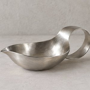 ที่รินน้ำเกรวี่สแตนเลส 304 ขึ้นรูปด้วยมือ งานโลหะทำมือ ขายส่งอินเดีย - Product Image 1