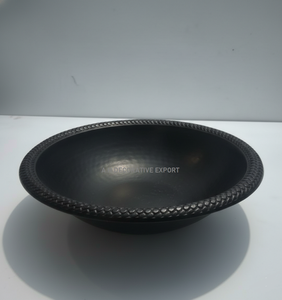 Cuenco Decorativo de Aluminio Negro Mate Ecológico, Personalizable, Minimalista y Moderno, Centro de Mesa para una Sala de Estar Sofisticada - Product Image 4