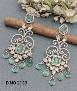 Elegante conjunto de joyería de moda Mehandi SKU 2130 C1 que incluye pendientes elegantes y moissanita - Product Image 3