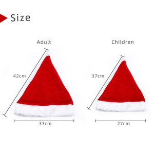 Chapeau de Père Noël festif pour hommes, femmes et enfants, en peluche rouge douce avec bordure en fourrure blanche et pompon, pour les fêtes - Product Image 3