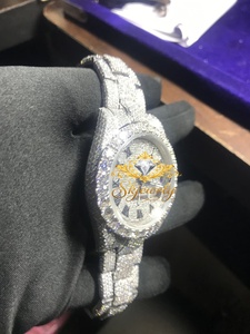 Montre en or blanc plaqué moissanite, bracelet en acier inoxydable, cadran rond à quartz, verre saphir, unisexe, luxe, hip hop - Product Image 3
