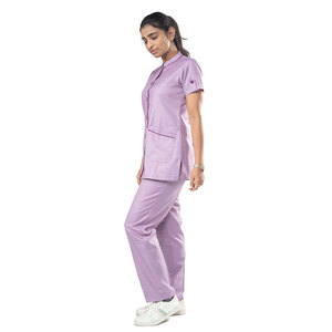 Ensemble d'uniformes de clinique pour femmes, haut à manches courtes et col, pantalon droit, tenue de travail médicale professionnelle, conception personnalisée, vente en gros - Product Image 2