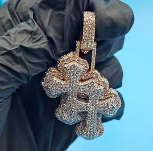 Pendentif croix bicolore personnalisé en argent 925, pendentif hip-hop, pendentif foi chrétienne, pendentif bling pour rappeur, pendentif religieux - Product Image 4