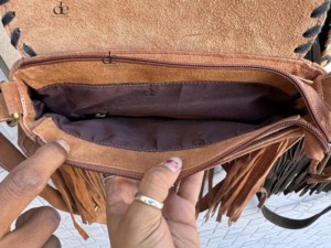 Nouveauté 2026 Sac à main bandoulière en cuir suédé à franges, style western avec fourrure de vache, orné de pierres, pour femme, design unique - Product Image 6