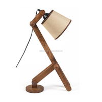 Lámpara de Mesa de Madera con Diseño de Robot Tallado, Luces LED para Sala de Estar, Lámpara de Escritorio Flexible, Estilo Nórdico Moderno, para Trabajar, Estudiar, Decoración de Interiores