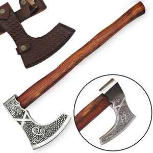 Hacha Vikinga Hecha a Mano con Mango de Madera de Fresno Grabado y Funda de Cuero con Grabado en la Cabeza - Product Image 1