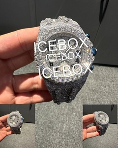 Reloj Digital Personalizado con Caja Redonda con Incrustaciones de Diamantes, Resistente al Agua hasta 10 Bares, Cierre de Pulsera, Acero Inoxidable de Dos Tonos, Cristal de Moissanita VVS - Product Image 5