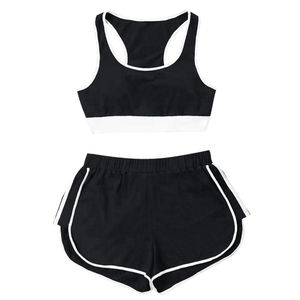 Ensemble deux pièces sportif noir pour femme, haut court sans manches avec bordure blanche et short au-dessus du genou, coupe régulière, vêtements de printemps et d'été - Product Image 1