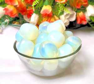 Pierres Roulées en Opalite Blanche Naturelle en Gros, Cristaux Polis pour la Guérison et la Décoration Intérieure - Product Image 2