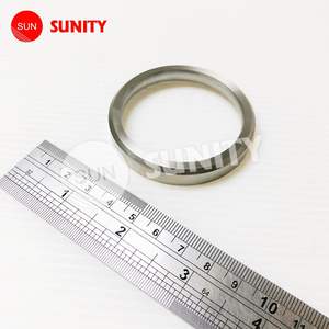 Válvula de Escape de Metal SUNITY de Alta Calidad para Motor Yanmar S165, OEM 133615-11090, Fabricada en Taiwán - Product Image 1