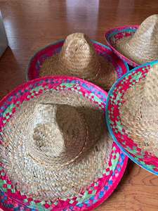 Sombrero Mexicano de Paja Tejida con Bordado a Mano y Adorno Trenzado Colorido, Unisex, para Playa, Viajes, Fiestas y Disfraces - Product Image 4