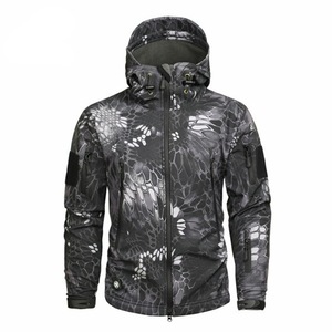 Hexaplus Custom Hunting Fleece Jackets Windproof Sport Outdoor Hunting Winter Soft <b>Shell</b> Jacket Men - Product Image 3