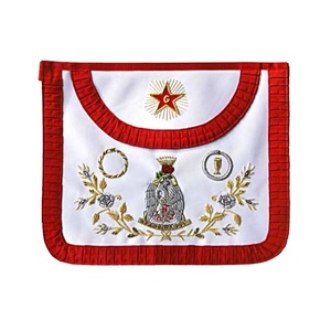 Tablier maçonnique blanc du Rite écossais 18e degré, bordure rouge, broderie étoile, insignes maçonniques - Product Image 1