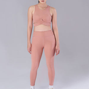 Conjunto de Yoga para Mujer de 2 Piezas, Ropa Deportiva Ecológica, Sujetador Deportivo con Tirantes Ajustables y Cuello en V, Leggings de Cintura Alta, Proveedor Mayorista - Product Image 2