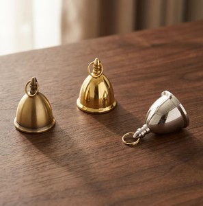 กระดิ่งทองเหลืองทำด้วยมือระดับพรีเมี่ยม, อุปกรณ์ล็อคความปลอดภัยสูง - Product Image 1