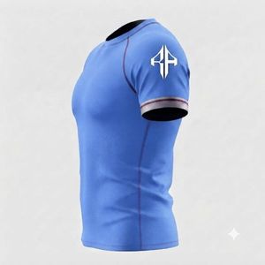 Camiseta Rash Guard de MMA de Alta Calidad en Spandex/Poliéster para Adultos con Logotipo Blanco en el Frente con Impresión por Transferencia de Calor - Product Image 4