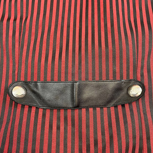 เสื้อกั๊กสไตล์โกธิค 2 สี วินเทจ ลายทางสีแดงดำ ขนาดกลาง สไตล์พังก์ หนังเทียม 2026 - Product Image 5