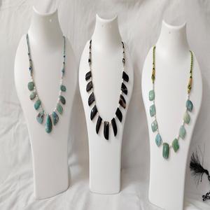 Collar de Larimar y Turmalina Negra con Gemas de Cristal, Tallado con Tacto Real, Grabado en Plata Electrochapada, Estilo Mascota Artístico - Product Image 1